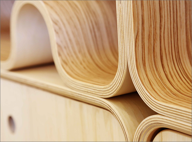 Curved plywood in furniture making